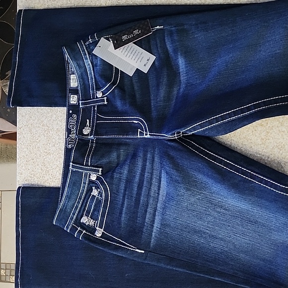 NWT Miss Me Chloe Boot Cut Bling Cross Jeans Size 29 Long - Picture 3 of 12